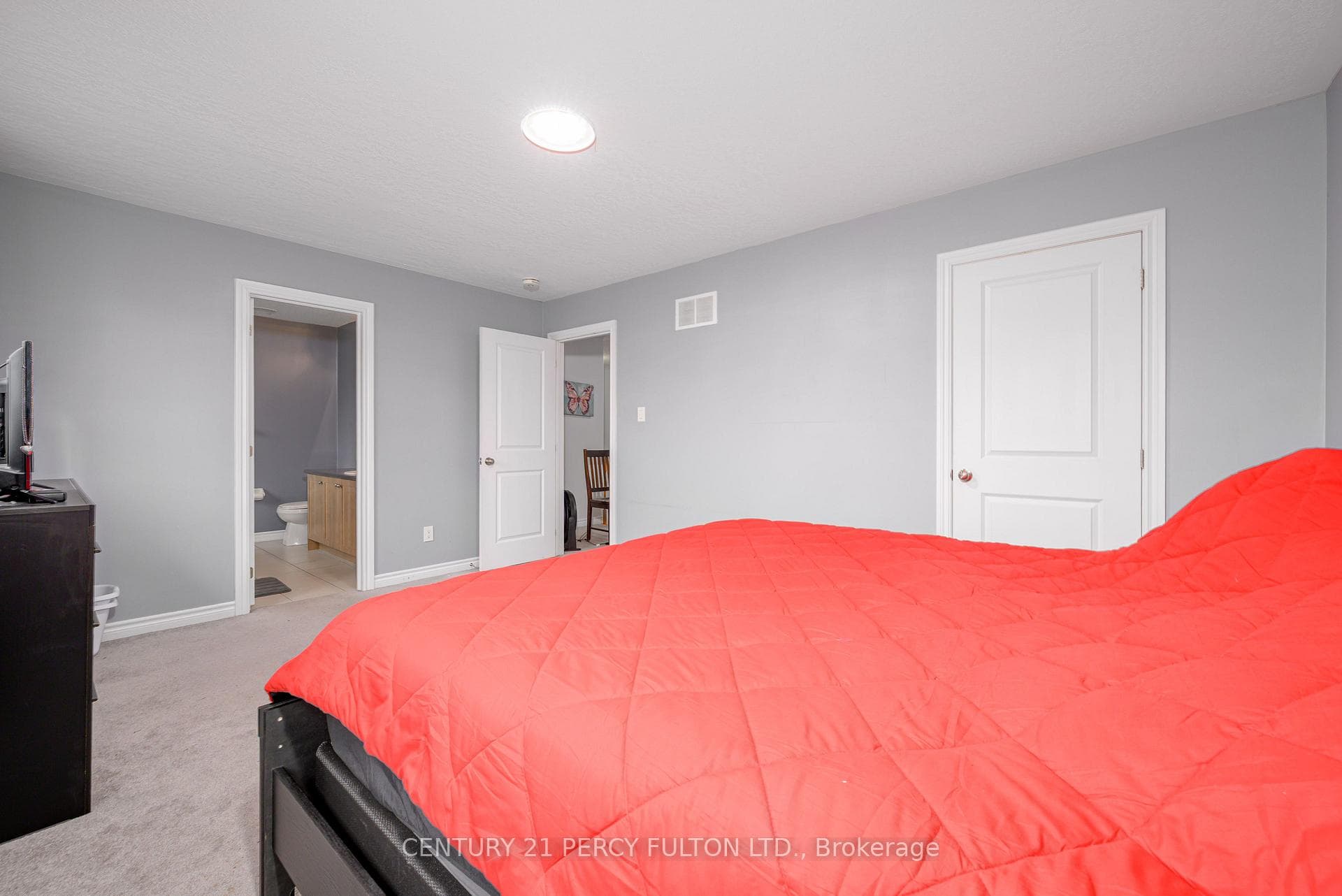 106 Diana Drive photo 33