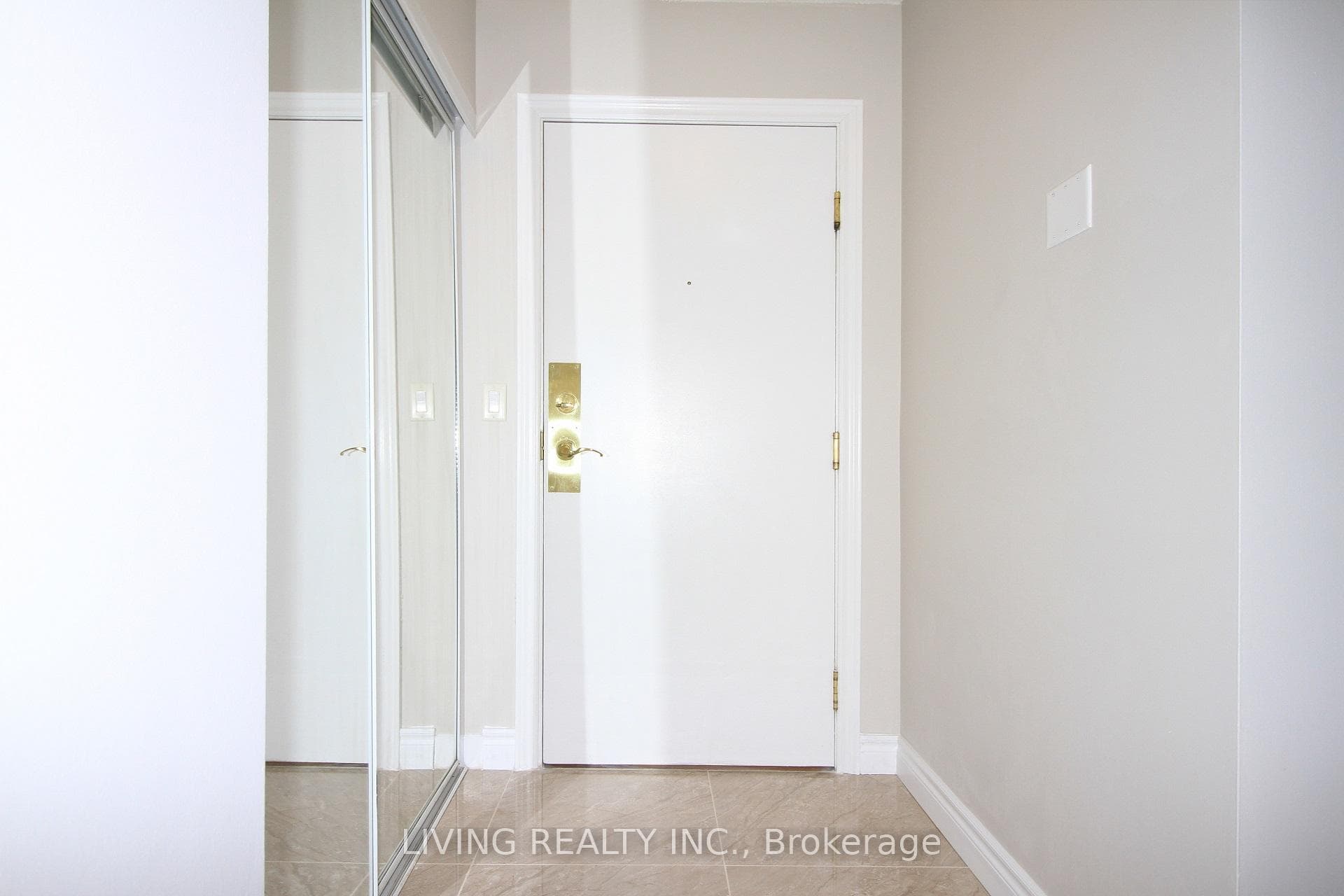 135 Pond Drive Unit 1009 photo 9