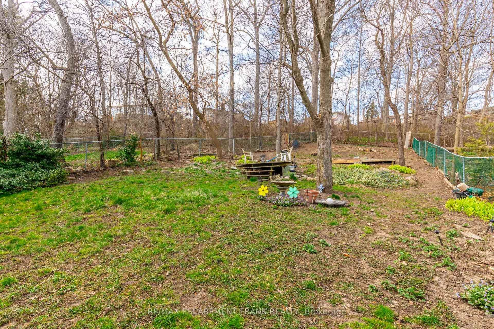 131 Forest Road photo 37
