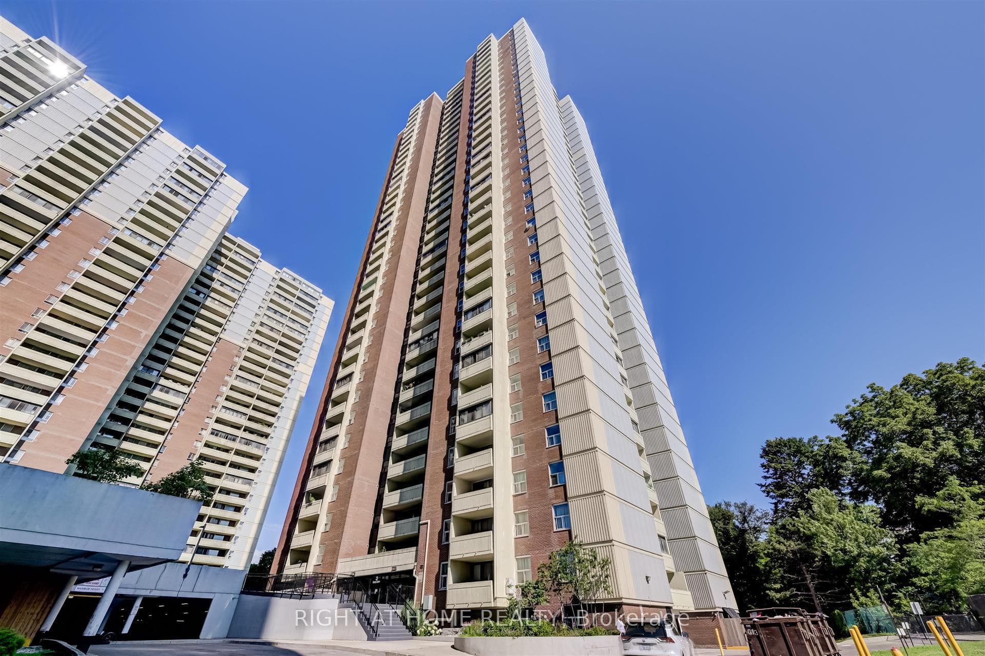 3 Massey Square Unit 2602 photo 2