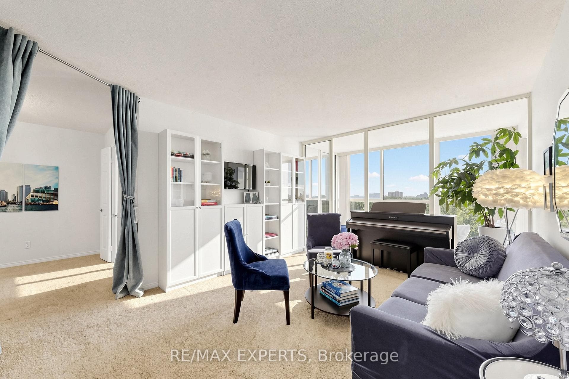 1360 Rathburn Road Unit 909 photo 6