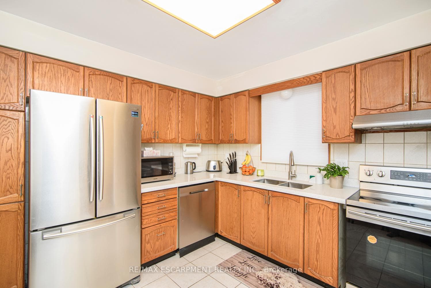 318 Crerar Drive photo 13