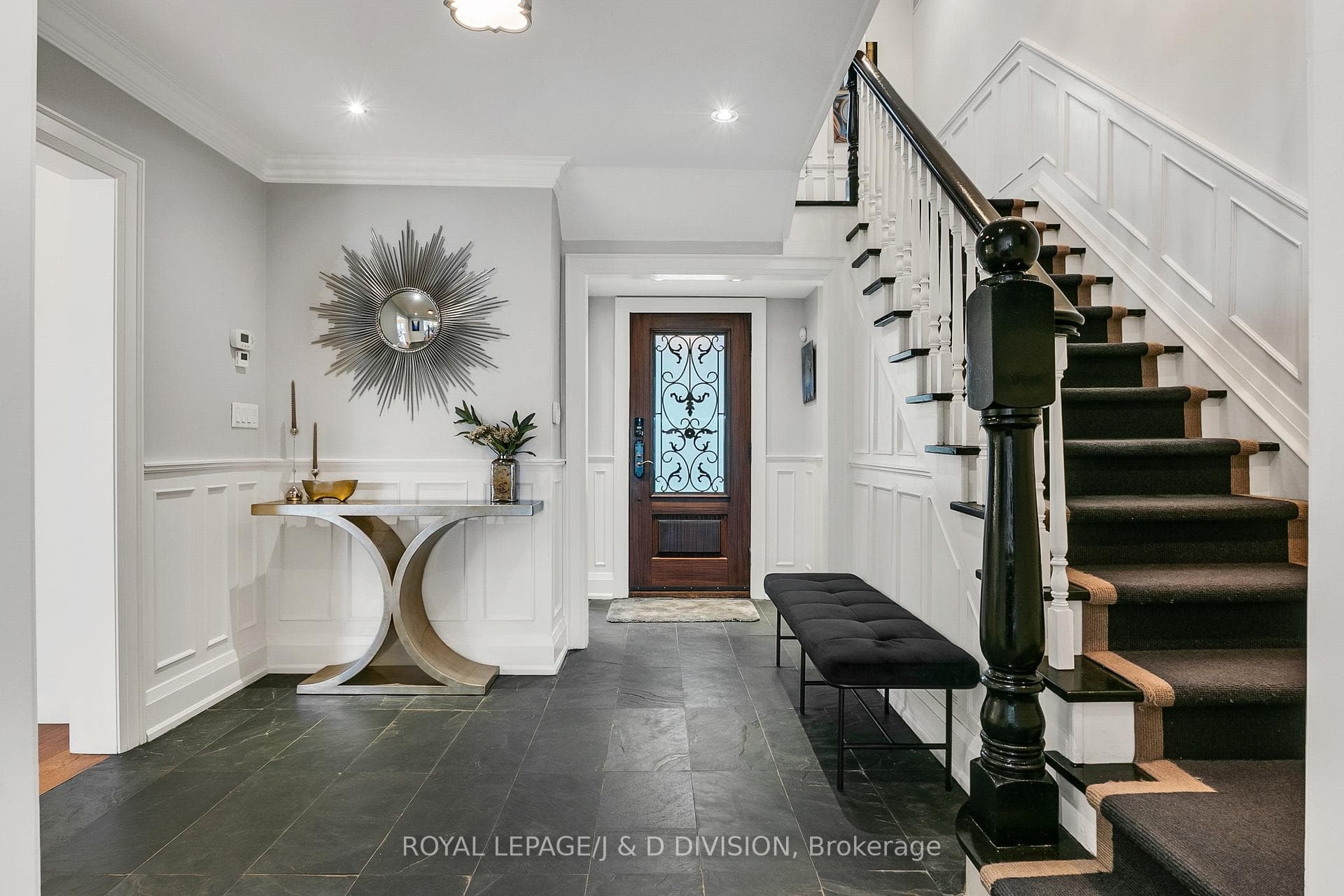 76 Brule Gardens photo 3