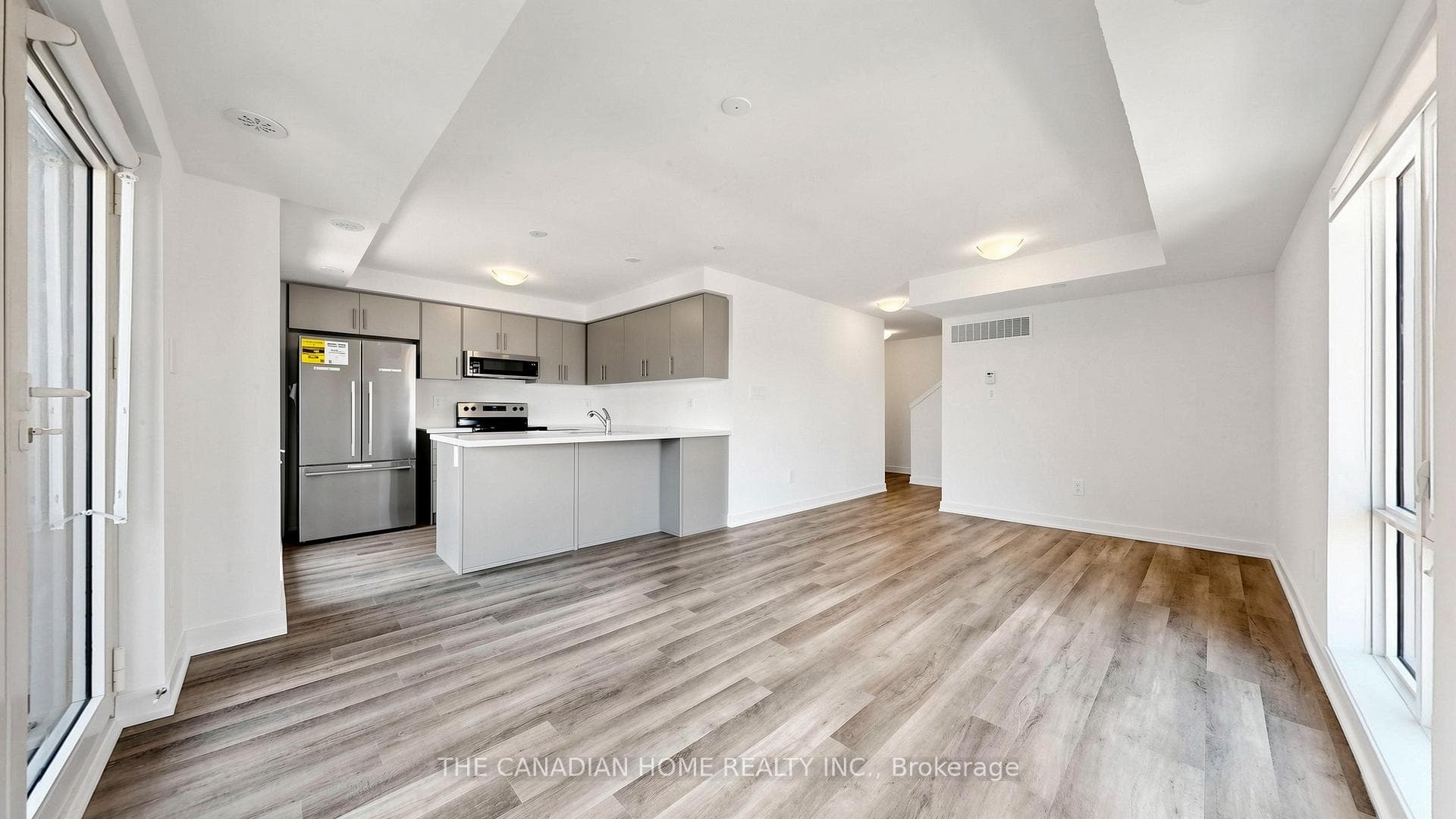 55 Romilly Avenue Unit 3 photo 10