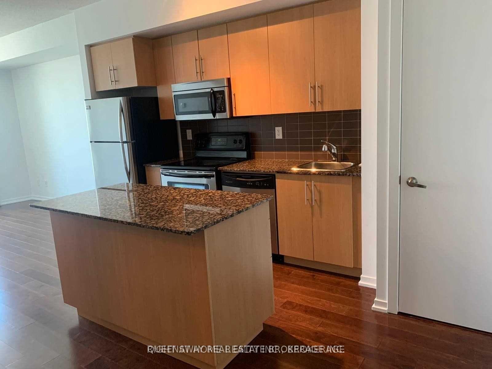 65 Bremner Boulevard Unit 3509 photo 5