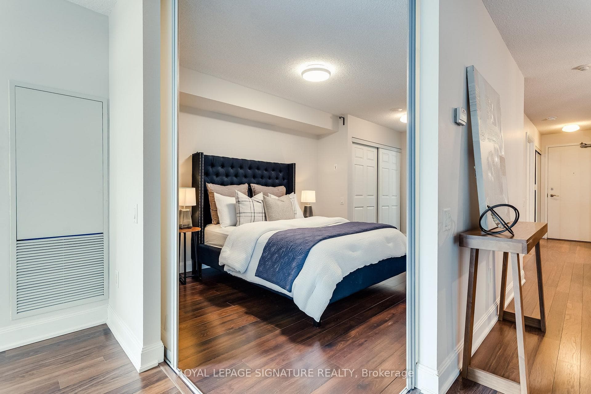 2191 Yonge Street Unit 910 photo 20