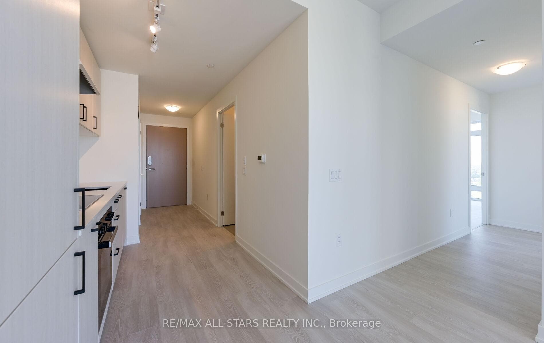 1 Quarrington Lane Unit 2309 photo 17