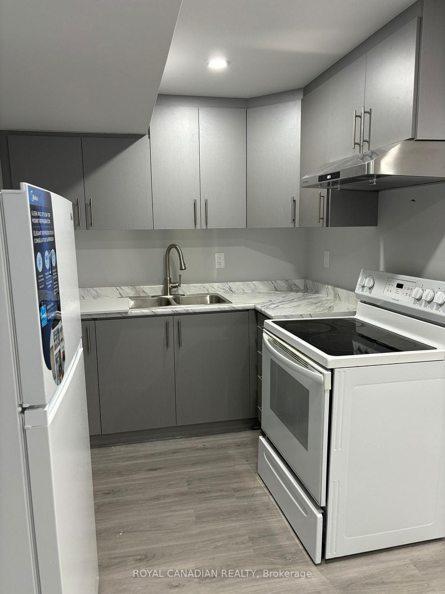 30 Ash Court Unit Lower-B photo 1