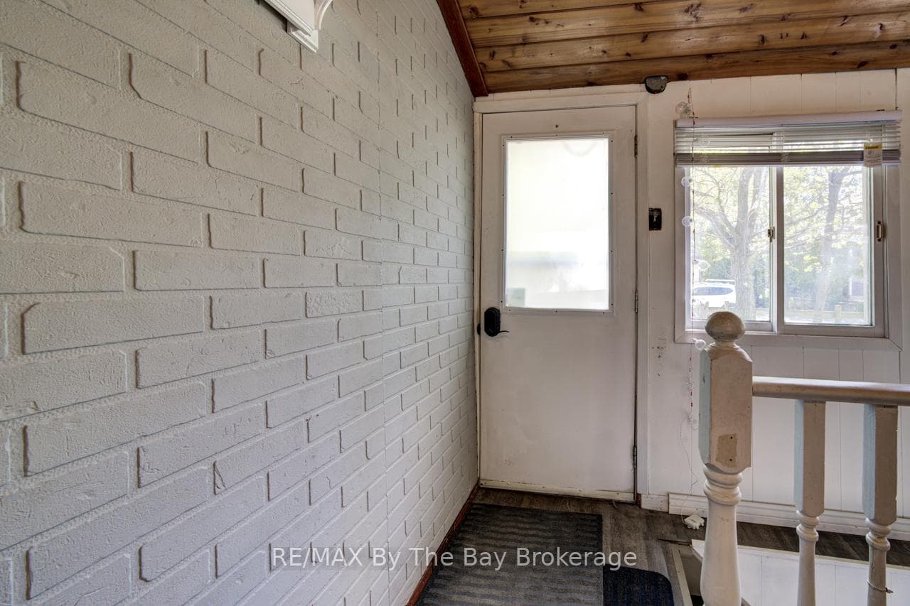 33 17th Street photo 6