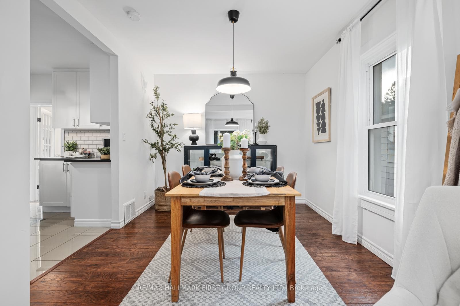 124 Burk Street photo 13