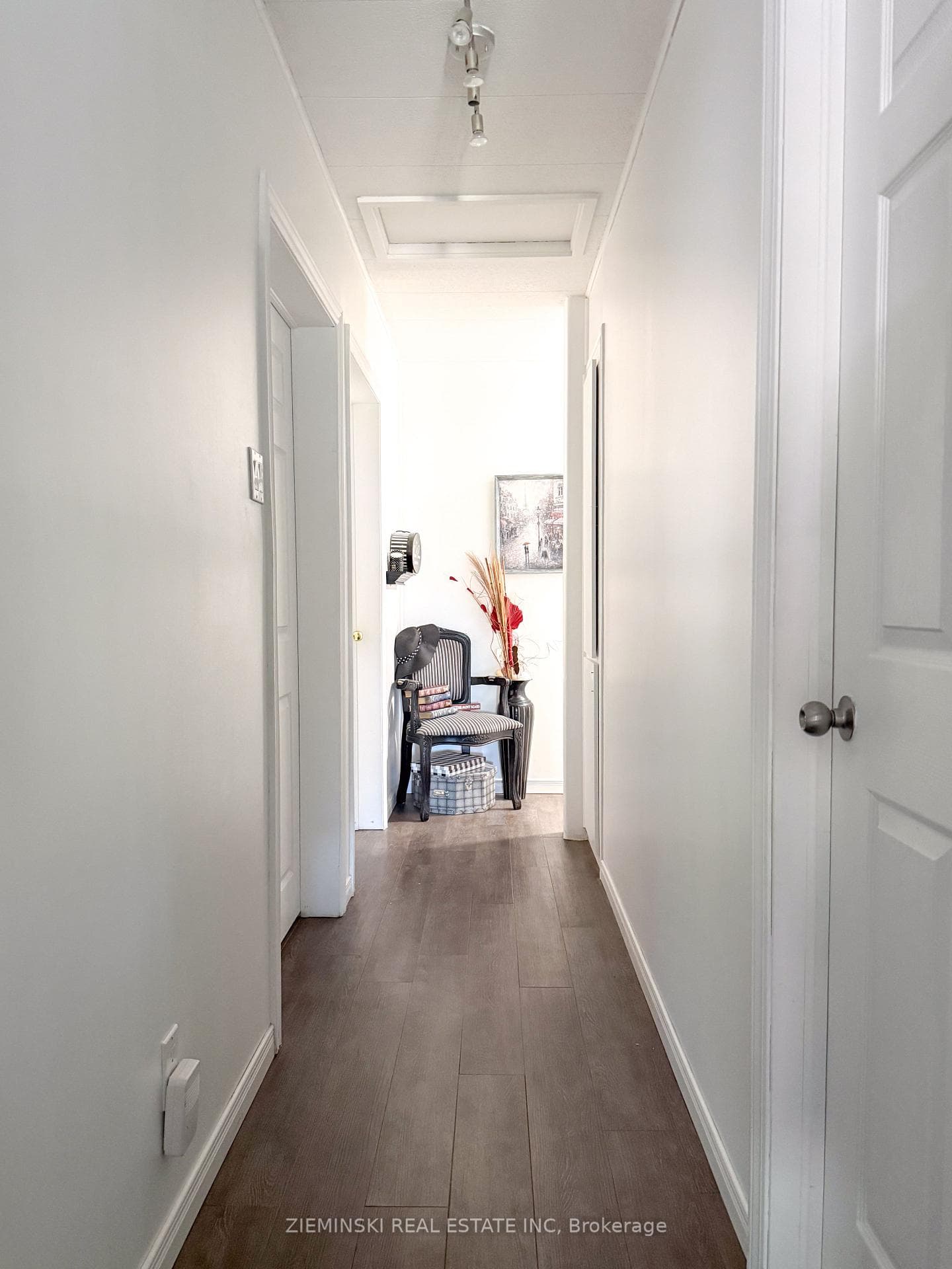 107 New Circle Place photo 15