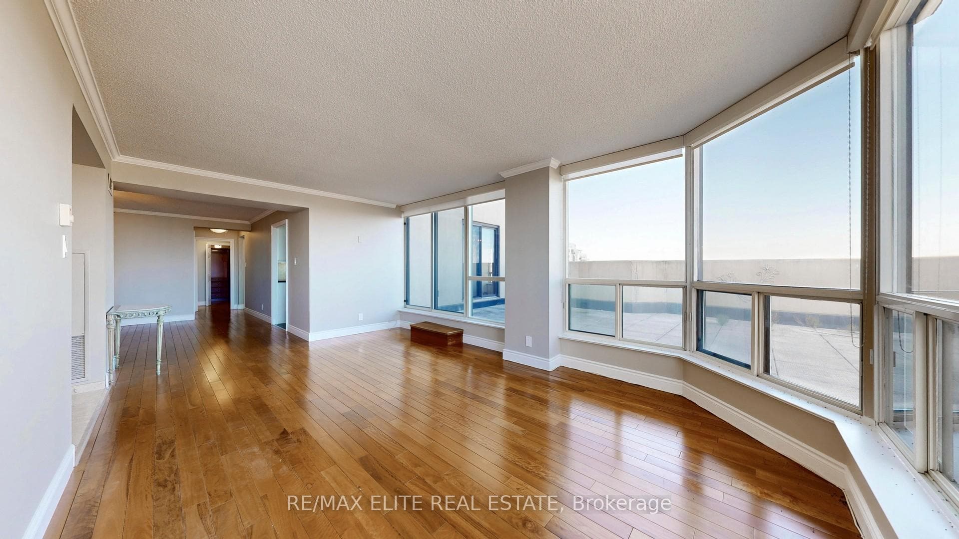 22 Clarissa Drive Unit 1409 photo 15