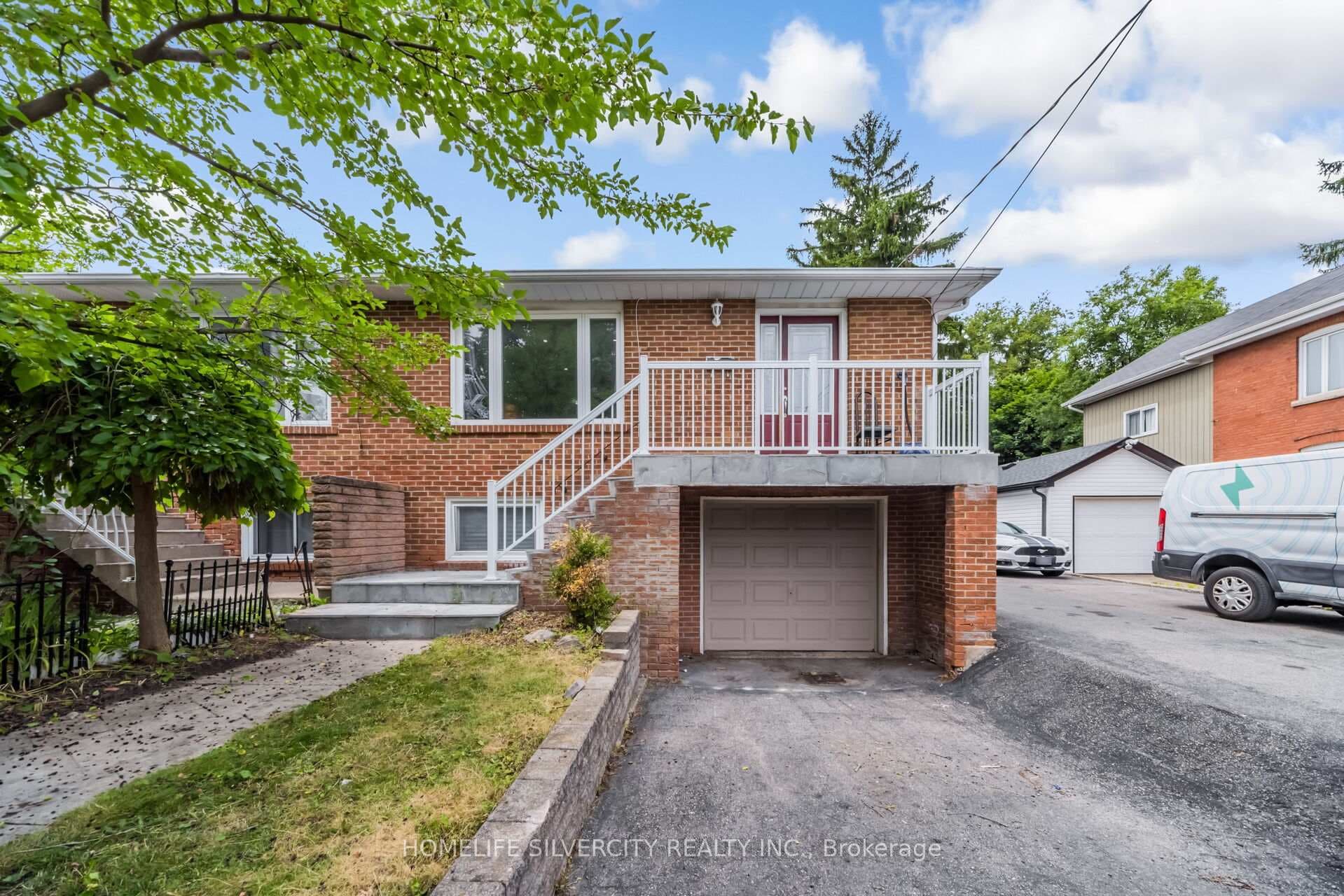 62 Rosedale Avenue photo 5