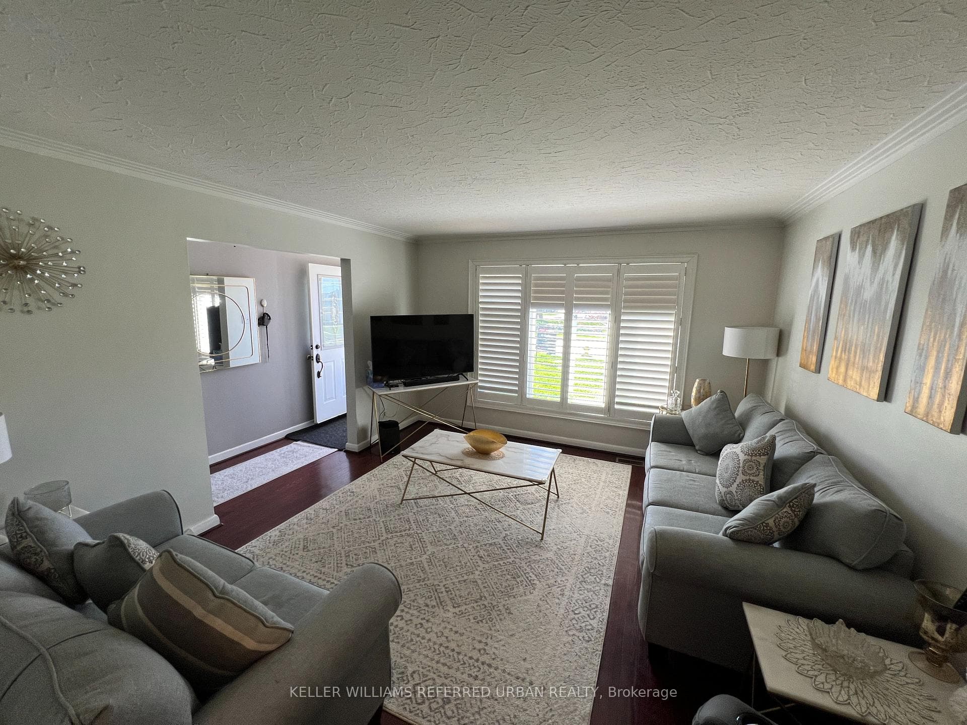 304 Rustic Road photo 4