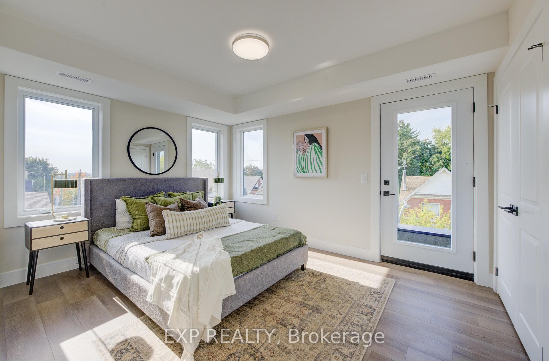 17 Peter Street Unit 10 photo 7