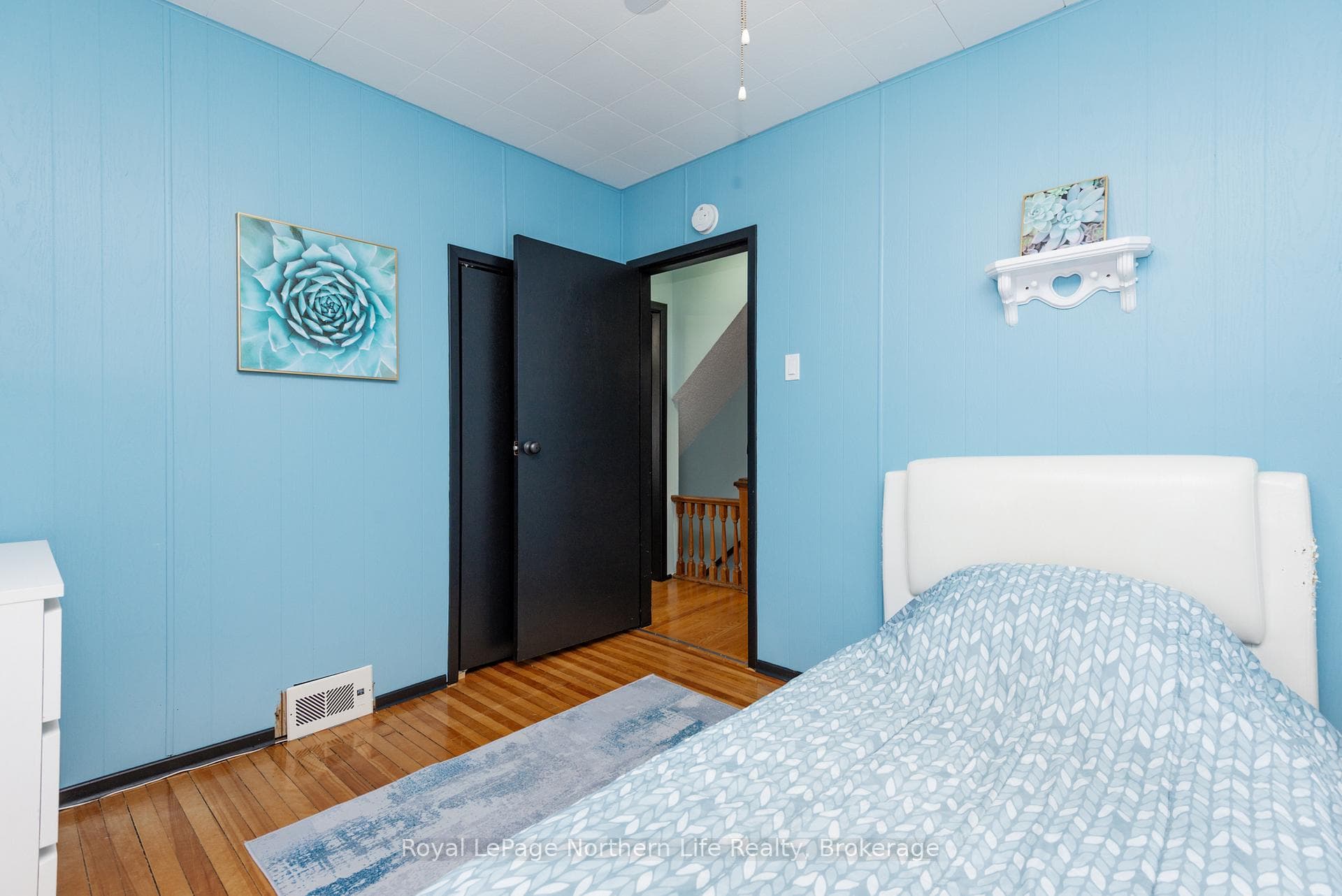 212 Second Avenue photo 33