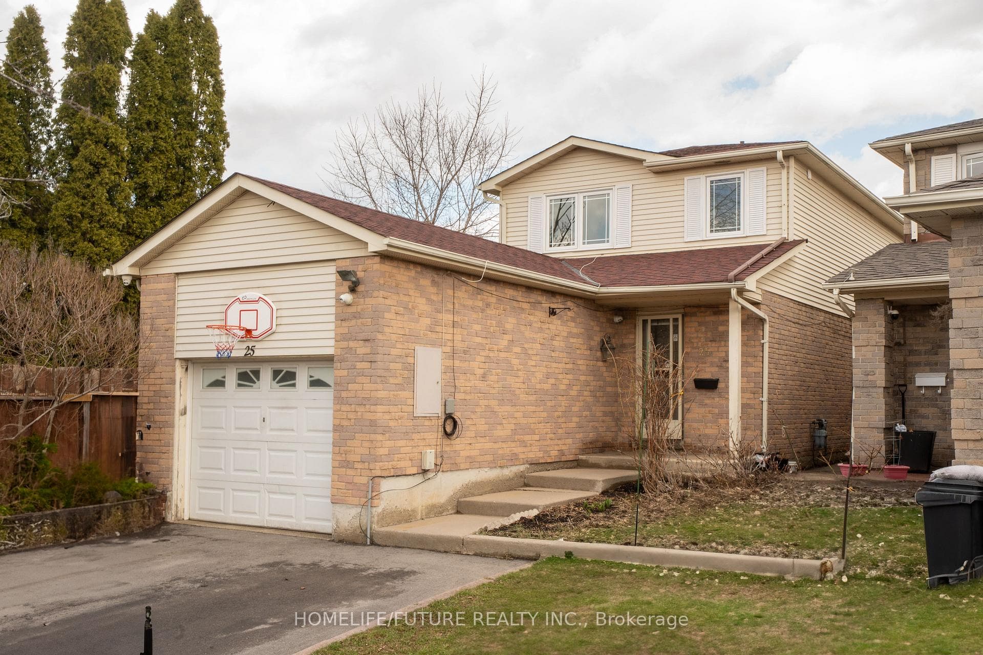 25 Shady Hollow Drive photo 2