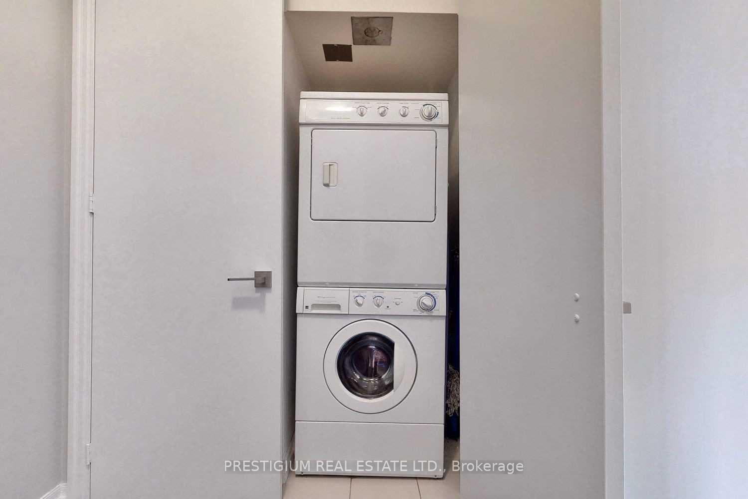 770 Bay Street Unit 1701 photo 15