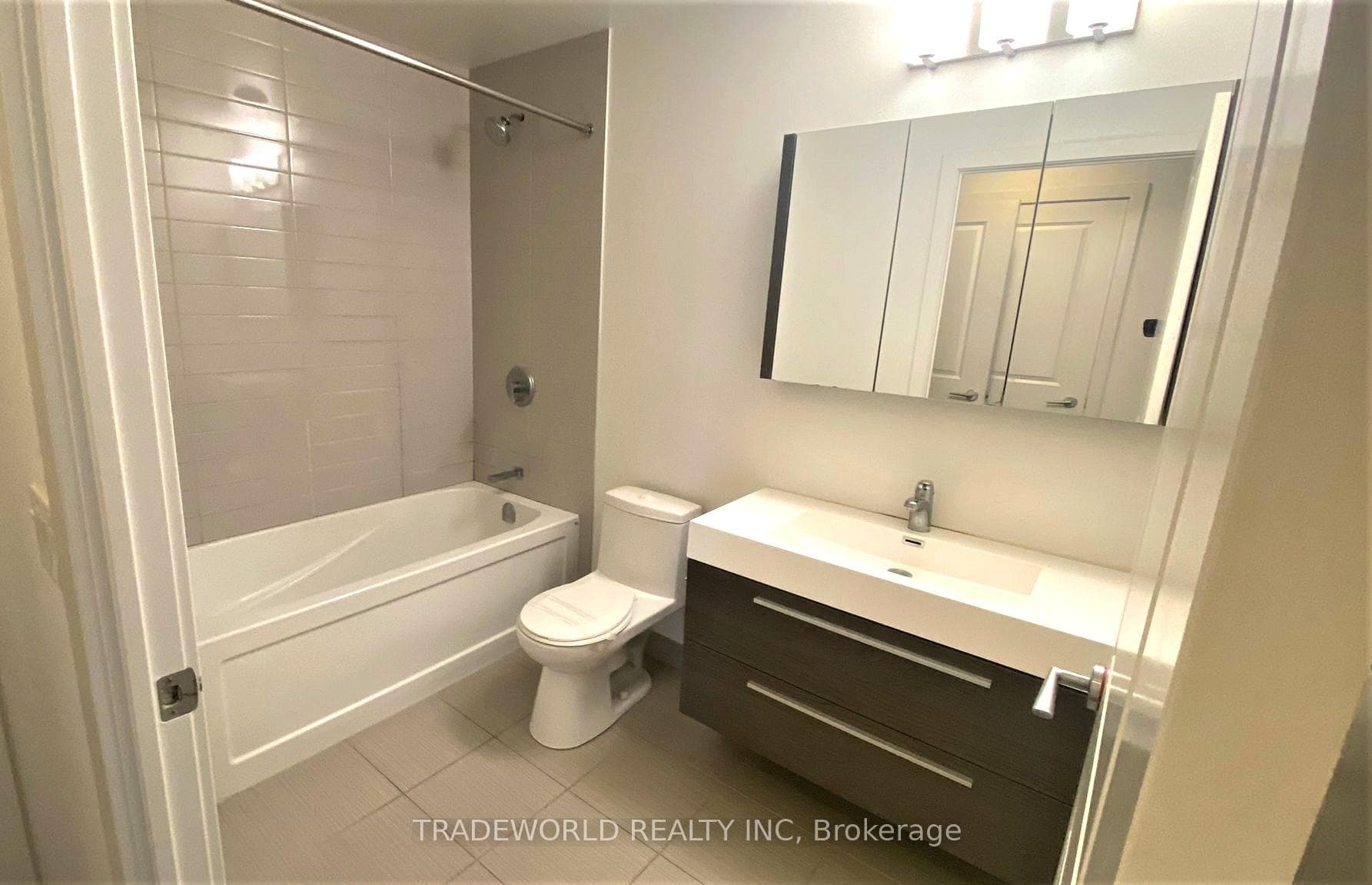 8081 Birchmount Road Unit 913 photo 7