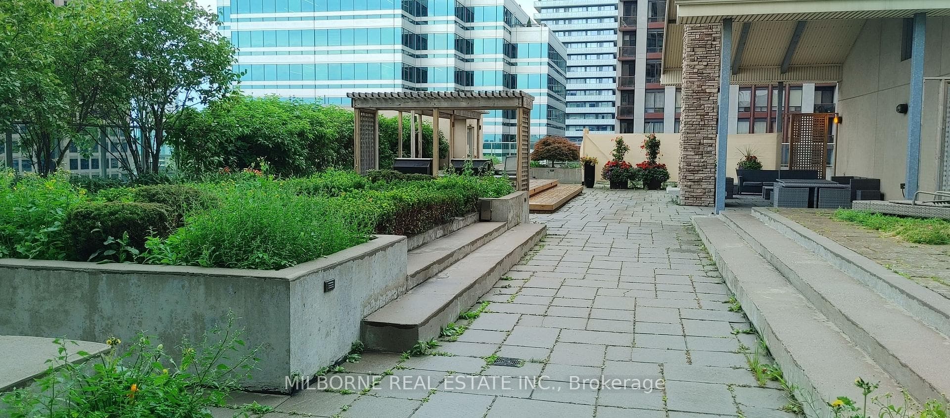 8 Park Road Unit 2807 photo 16