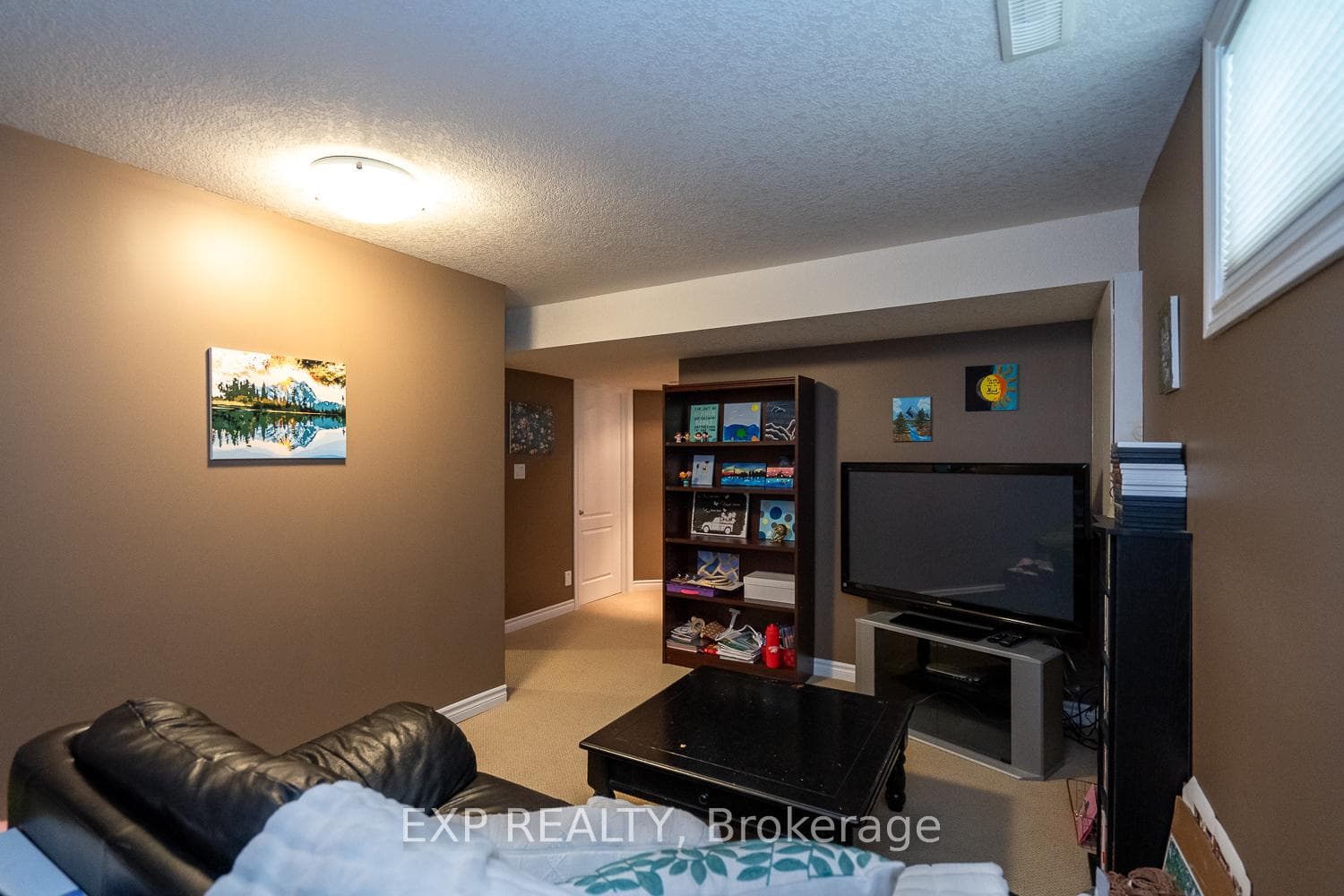 6 Robert Simone Way photo 28