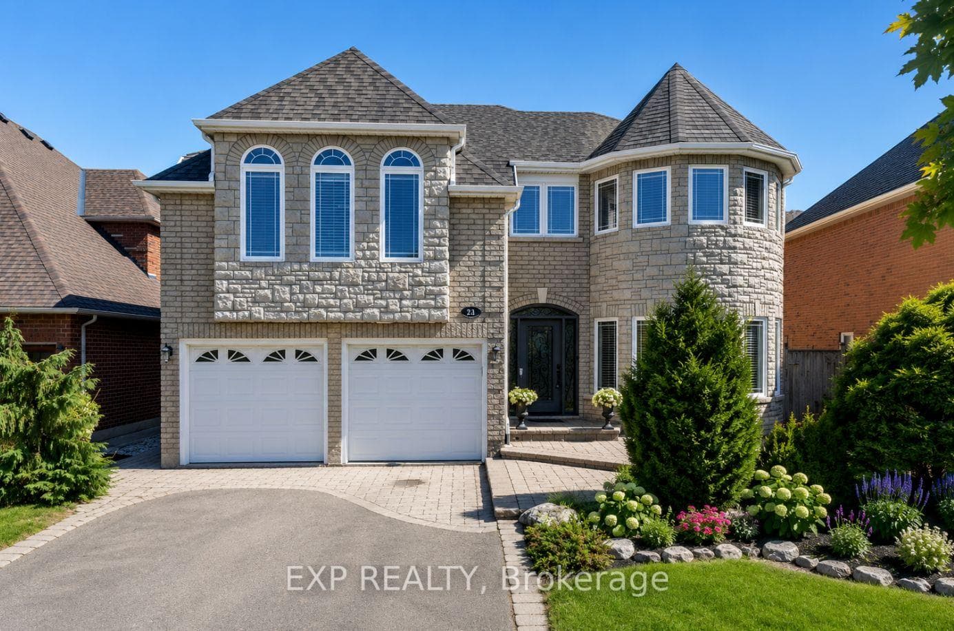 16 Curry Crescent photo 1