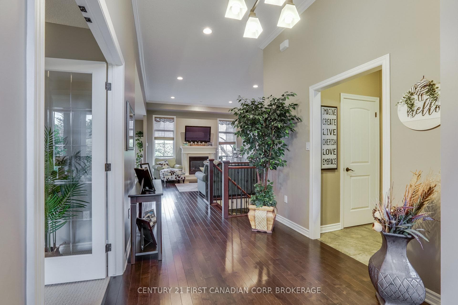 76 Sloan Drive photo 5