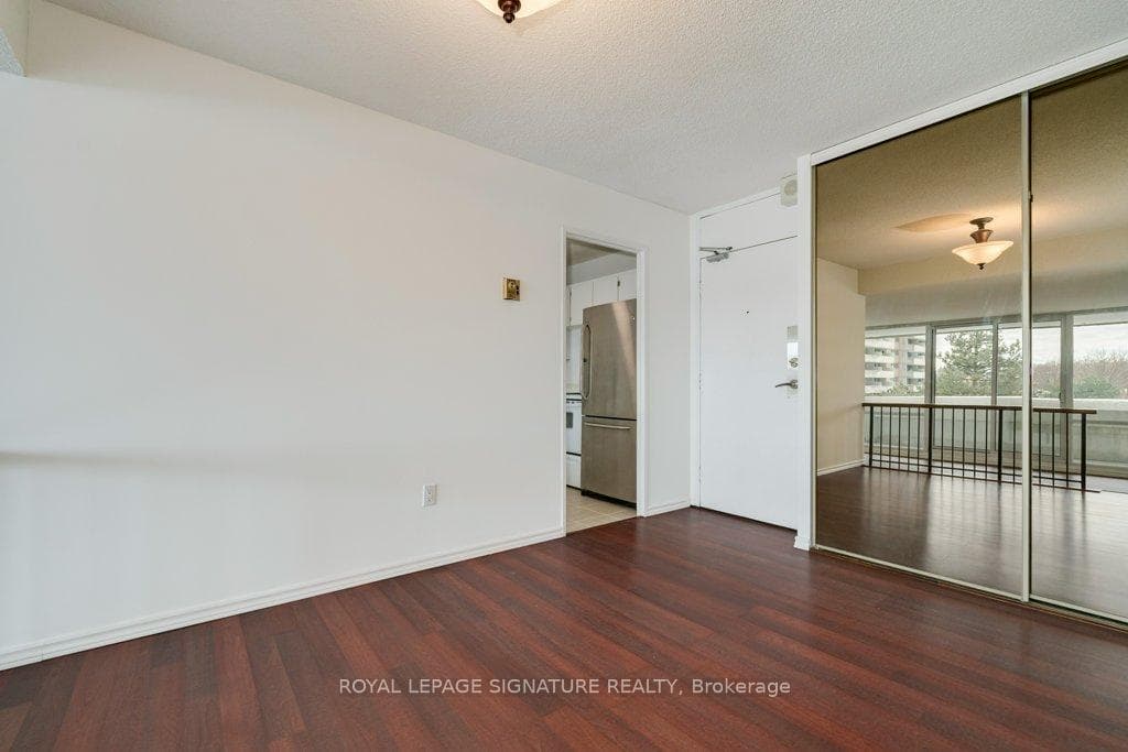 Dining room - entrance to kitchen