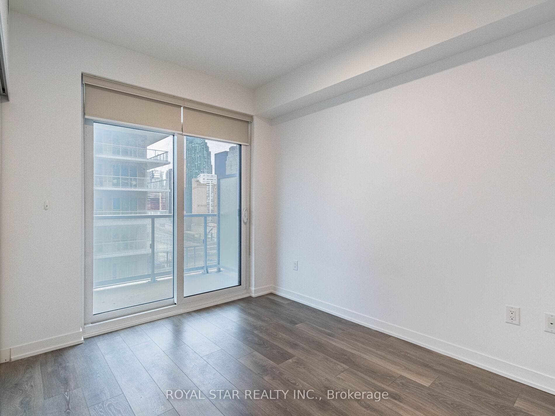 20 Richardson Street Unit 1305 photo 32