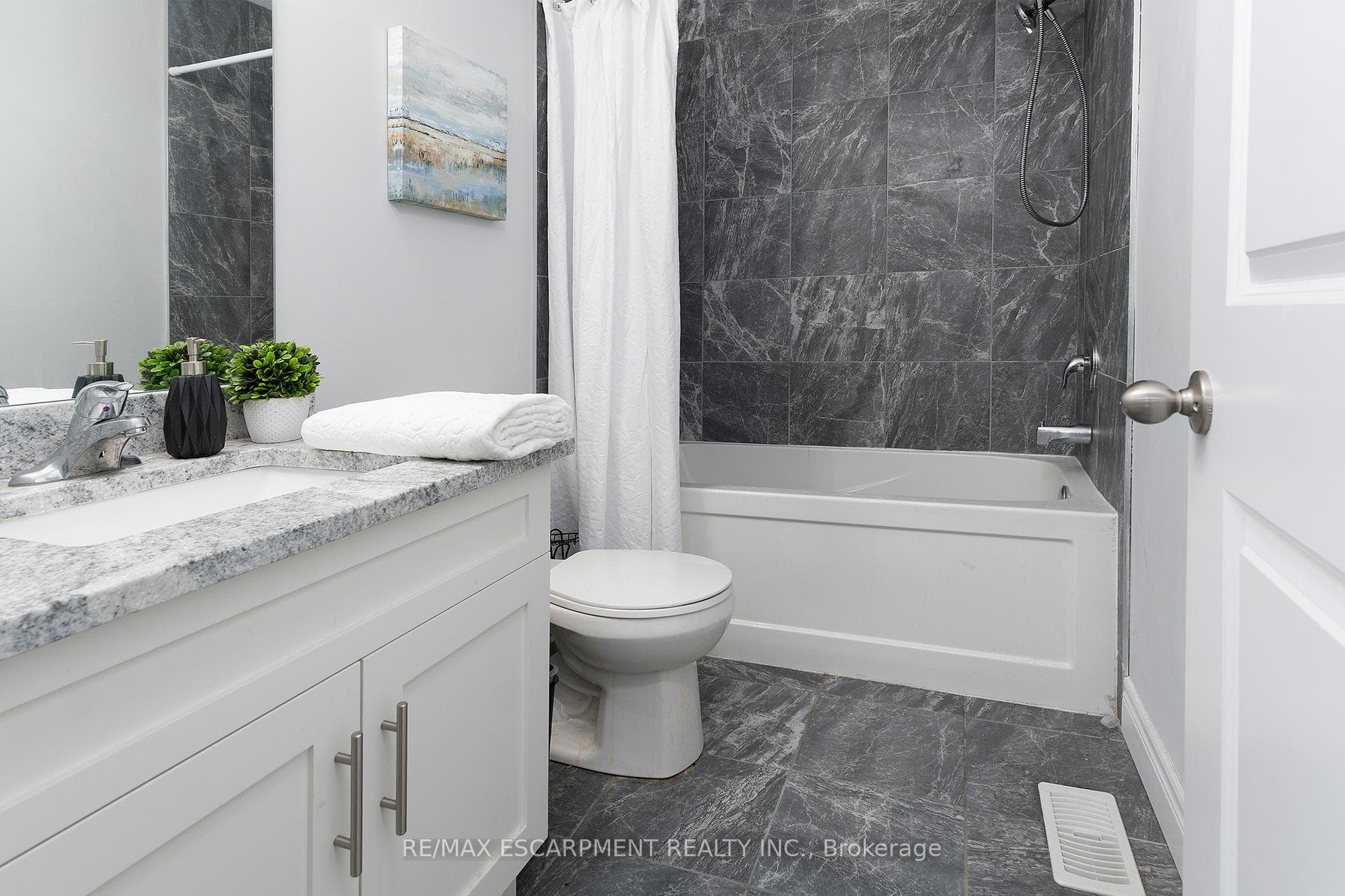 44 Miller Drive photo 19
