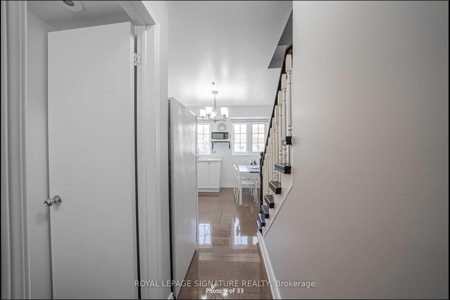 593 Kennedy Road Unit 28 photo 4