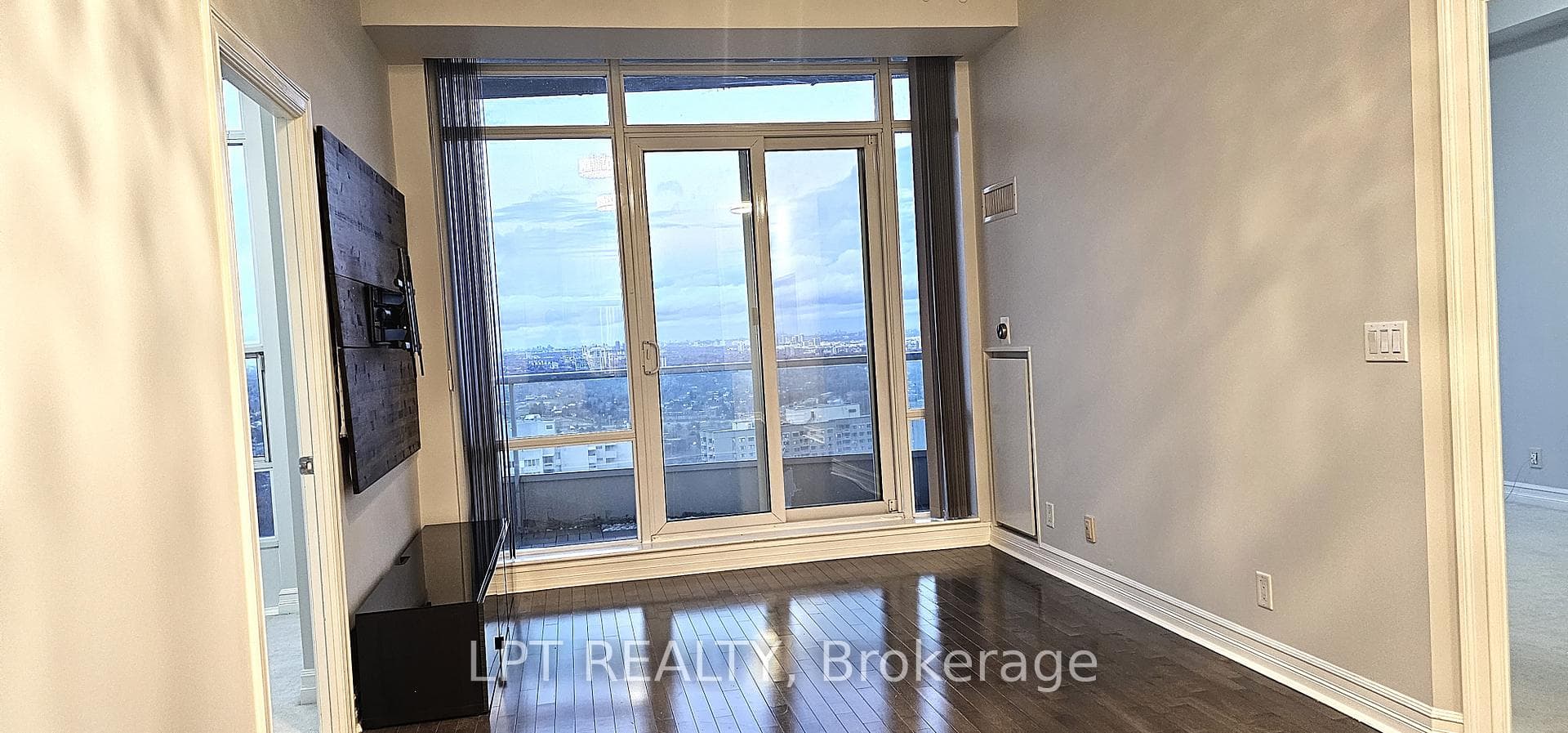 1 Elm Drive Unit 3008 photo 10