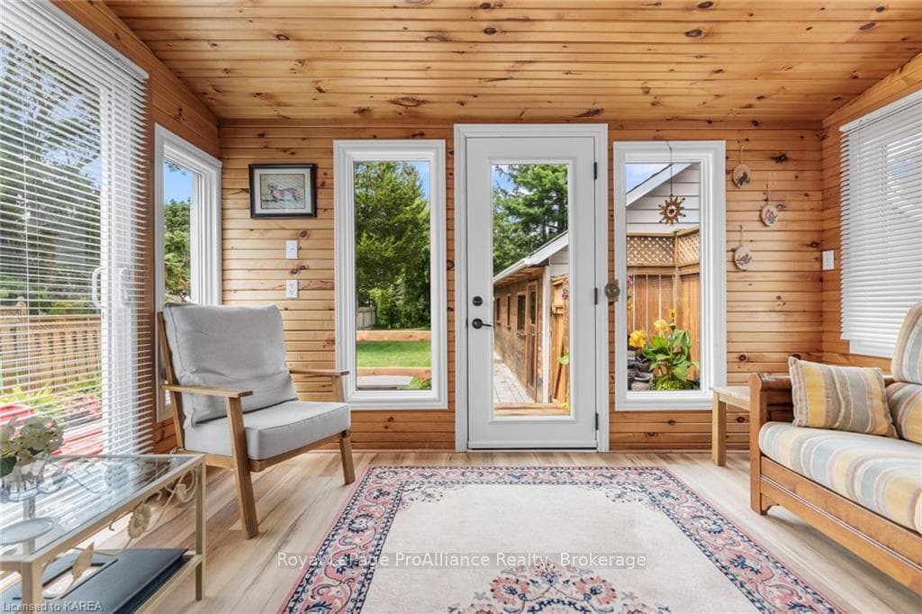 158 HILLENDALE Avenue photo 35