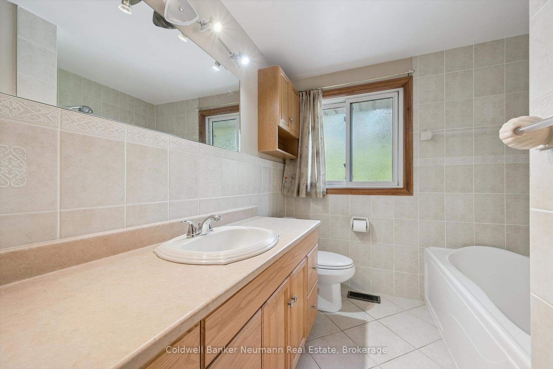 10 Carmine Place photo 29