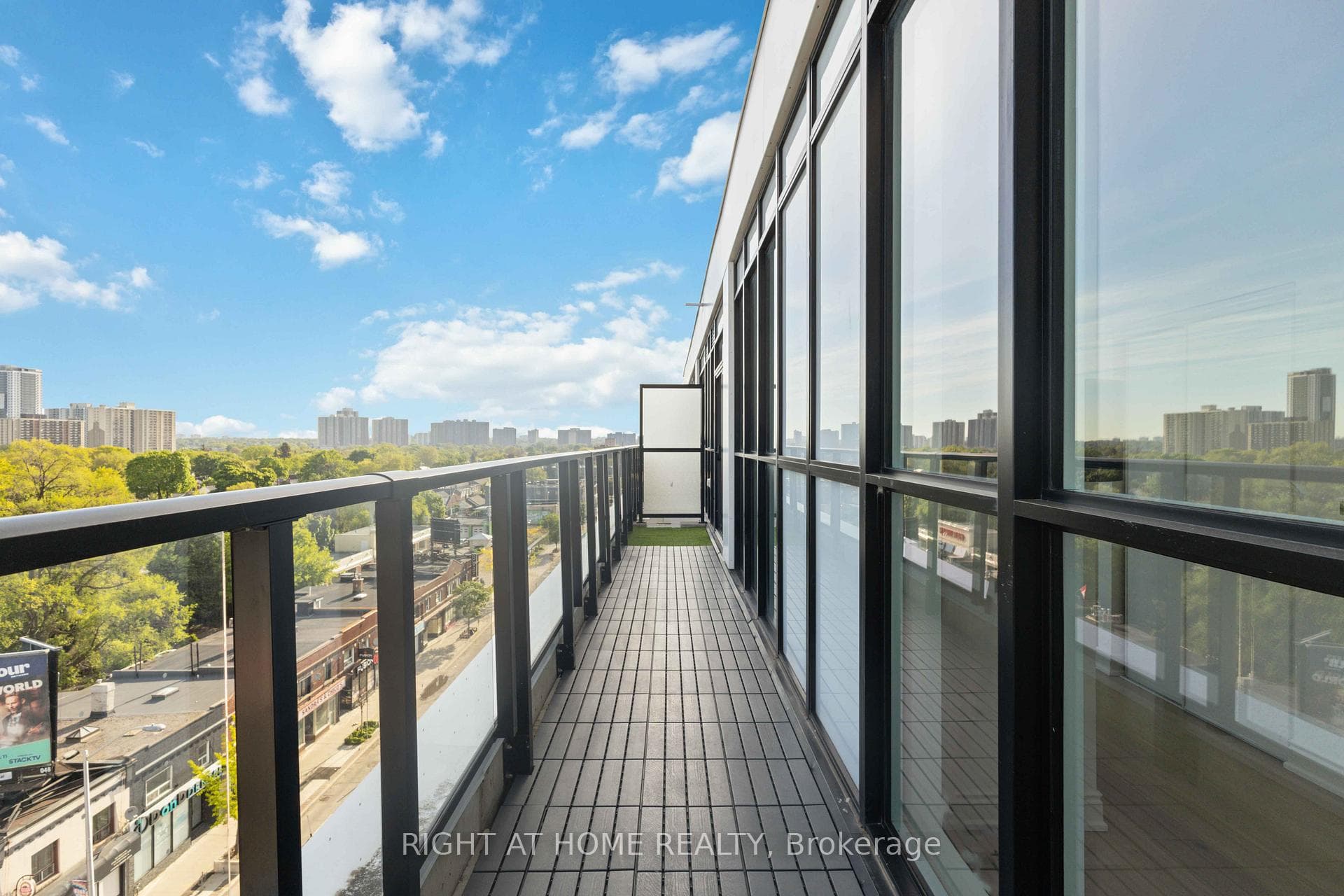 2301 Danforth Avenue Unit PH801 photo 13