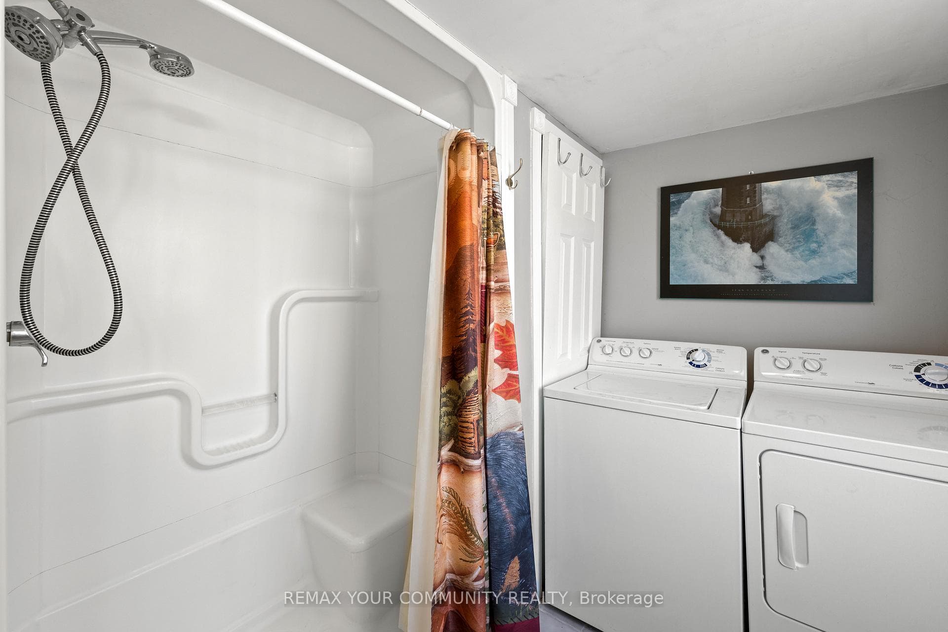 320 Pasadena Drive photo 31