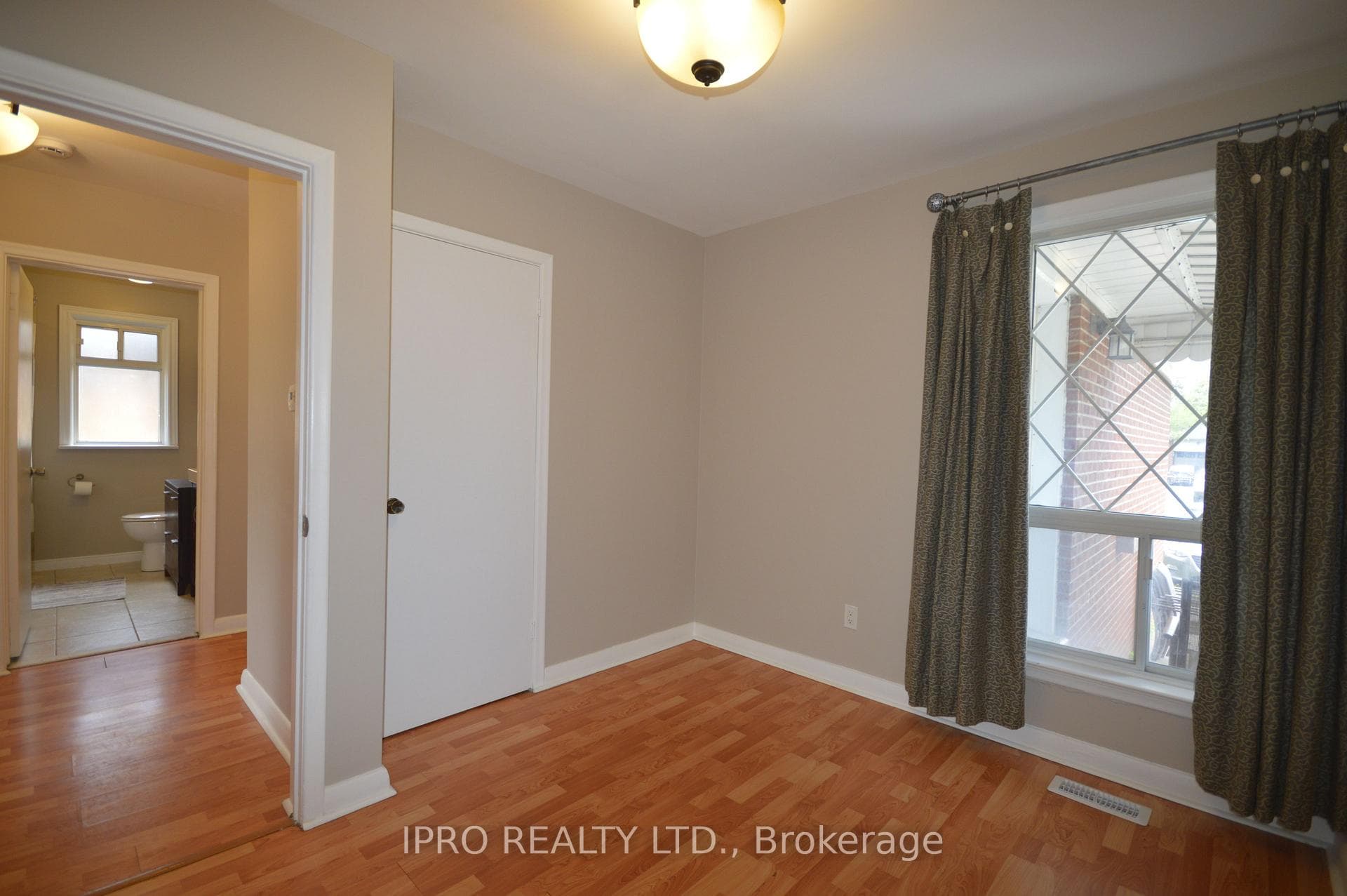 23 Bairstow Crescent Unit Main photo 19