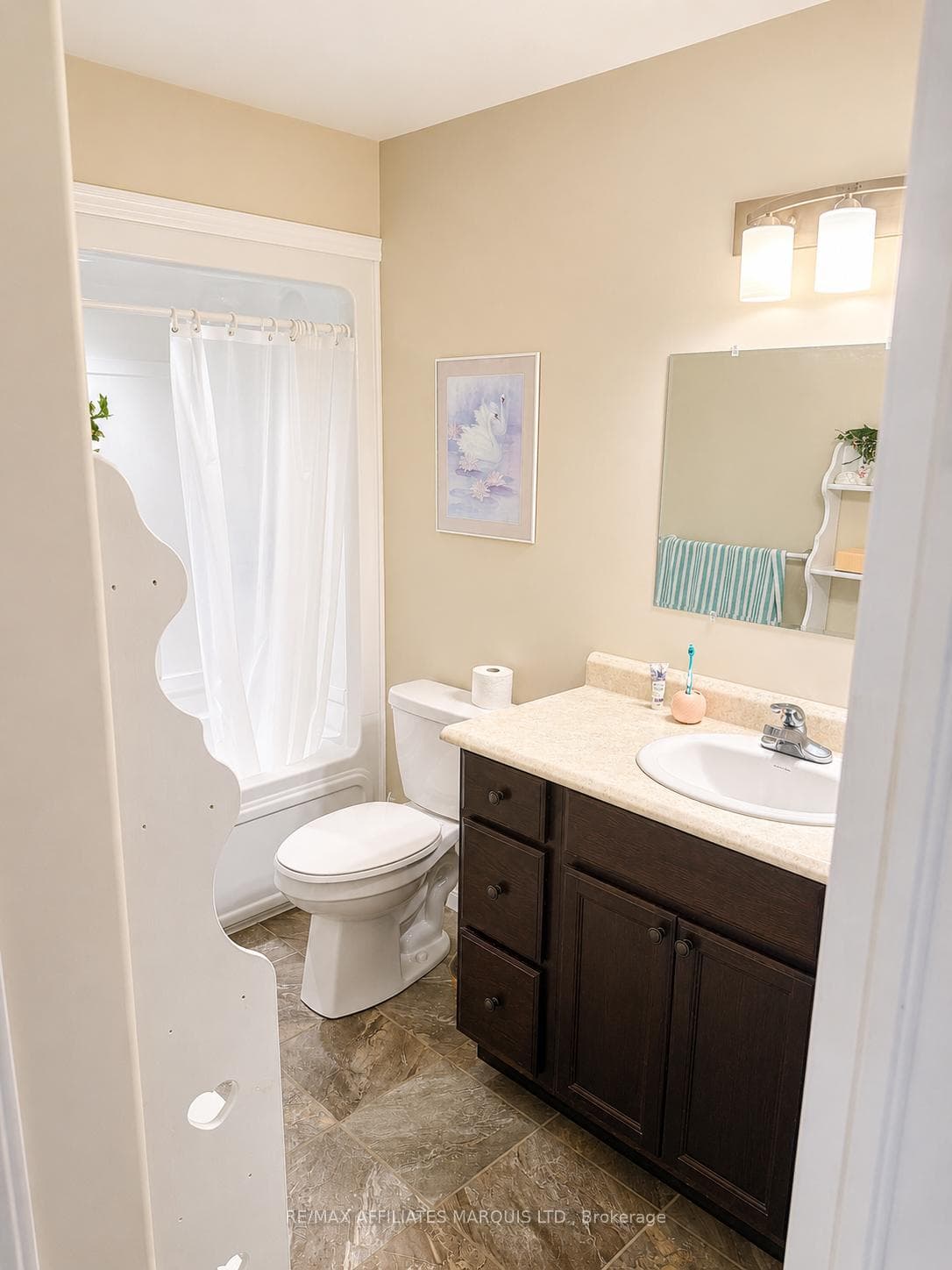 Main Bathroom