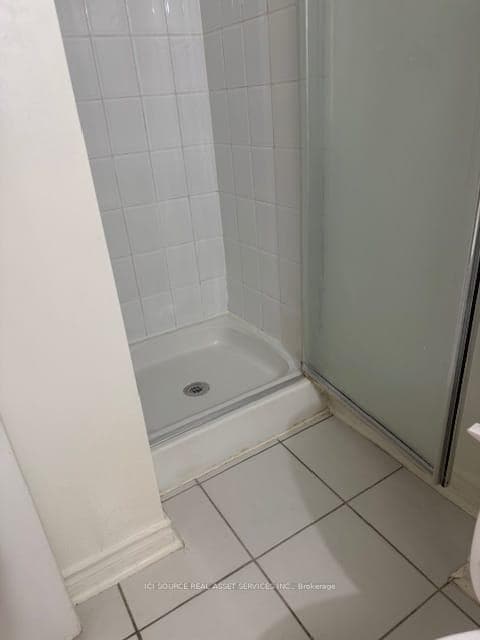 8 Rean Drive Unit 1807 photo 9
