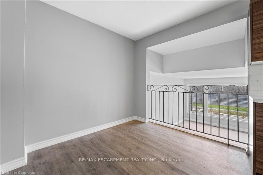 240 Montmorency Drive Unit 101 photo 12
