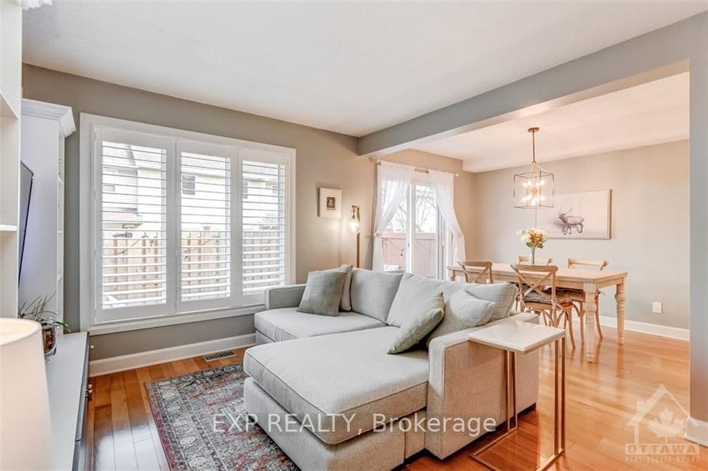 38 OAKHAVEN photo 7
