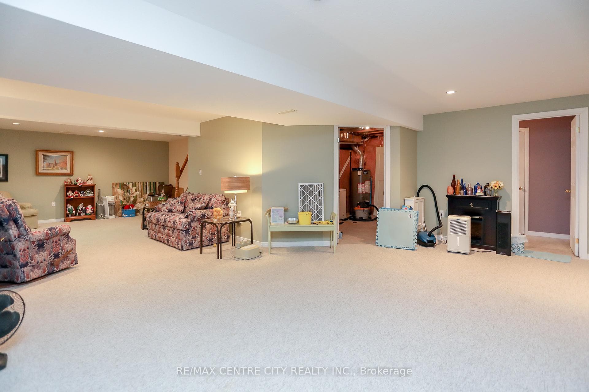455 Highview Drive photo 34