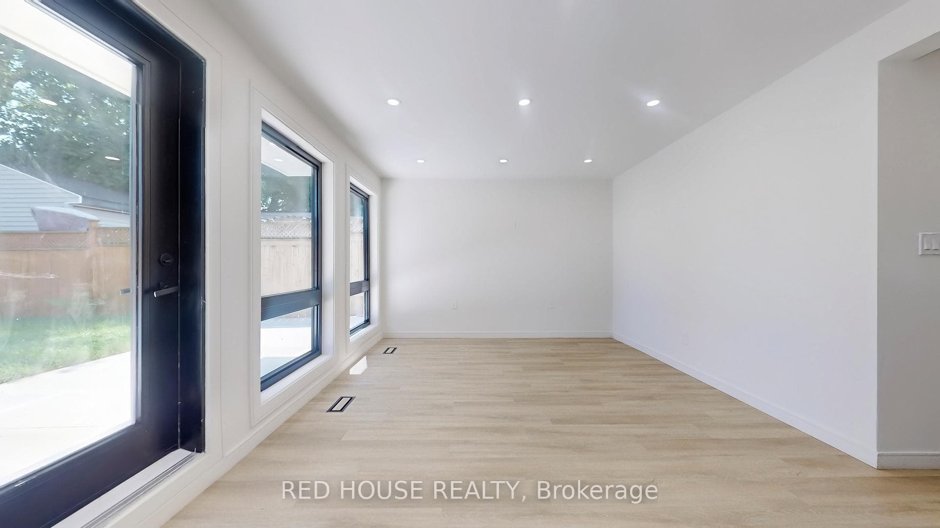 63 Derwyn Road Unit 1 photo 16