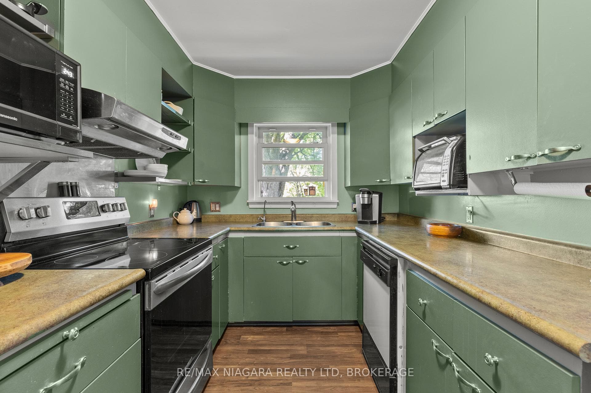 7931 Watson Street photo 11