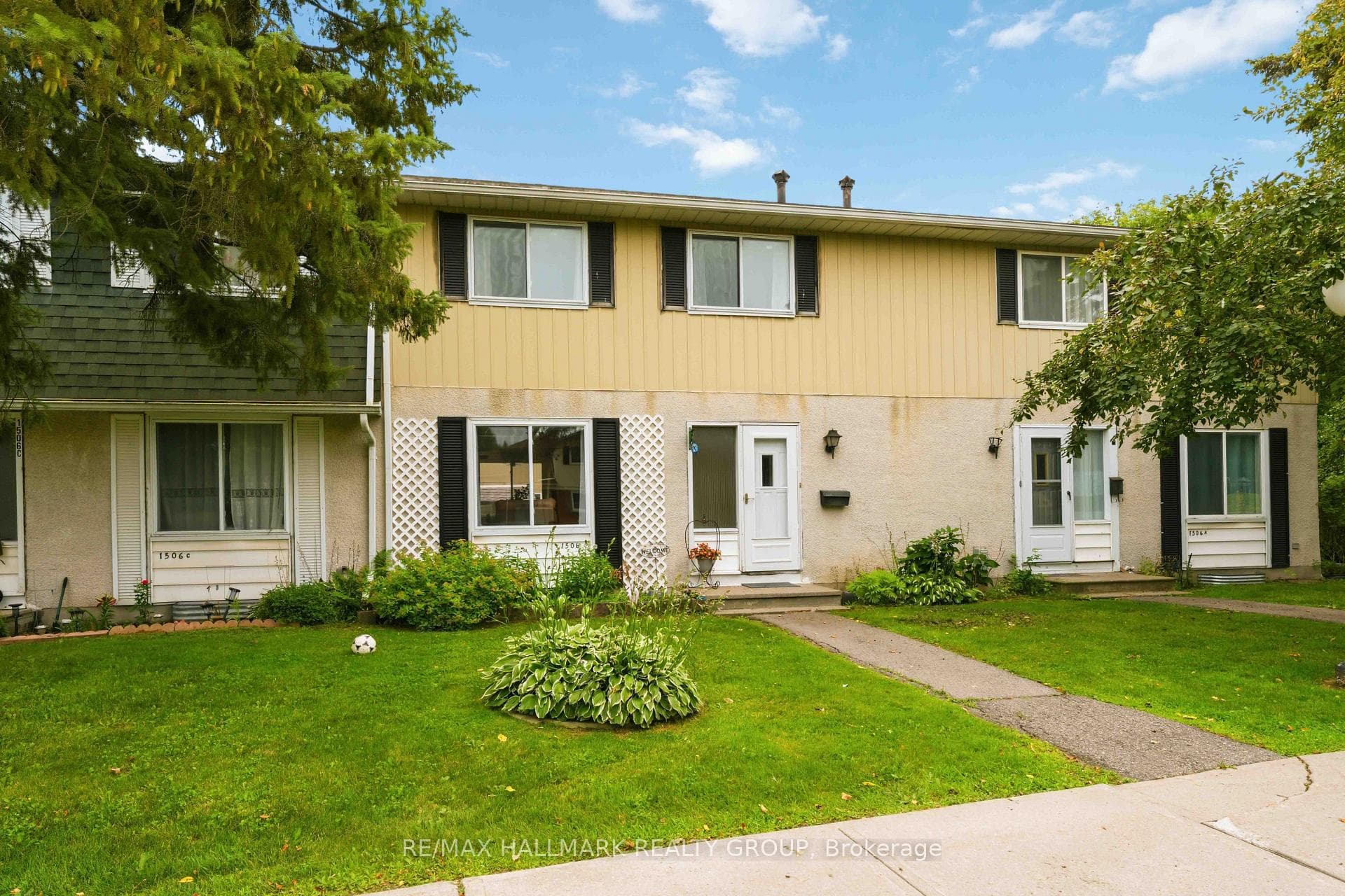 1506 Beaverpond Drive Unit B photo 2