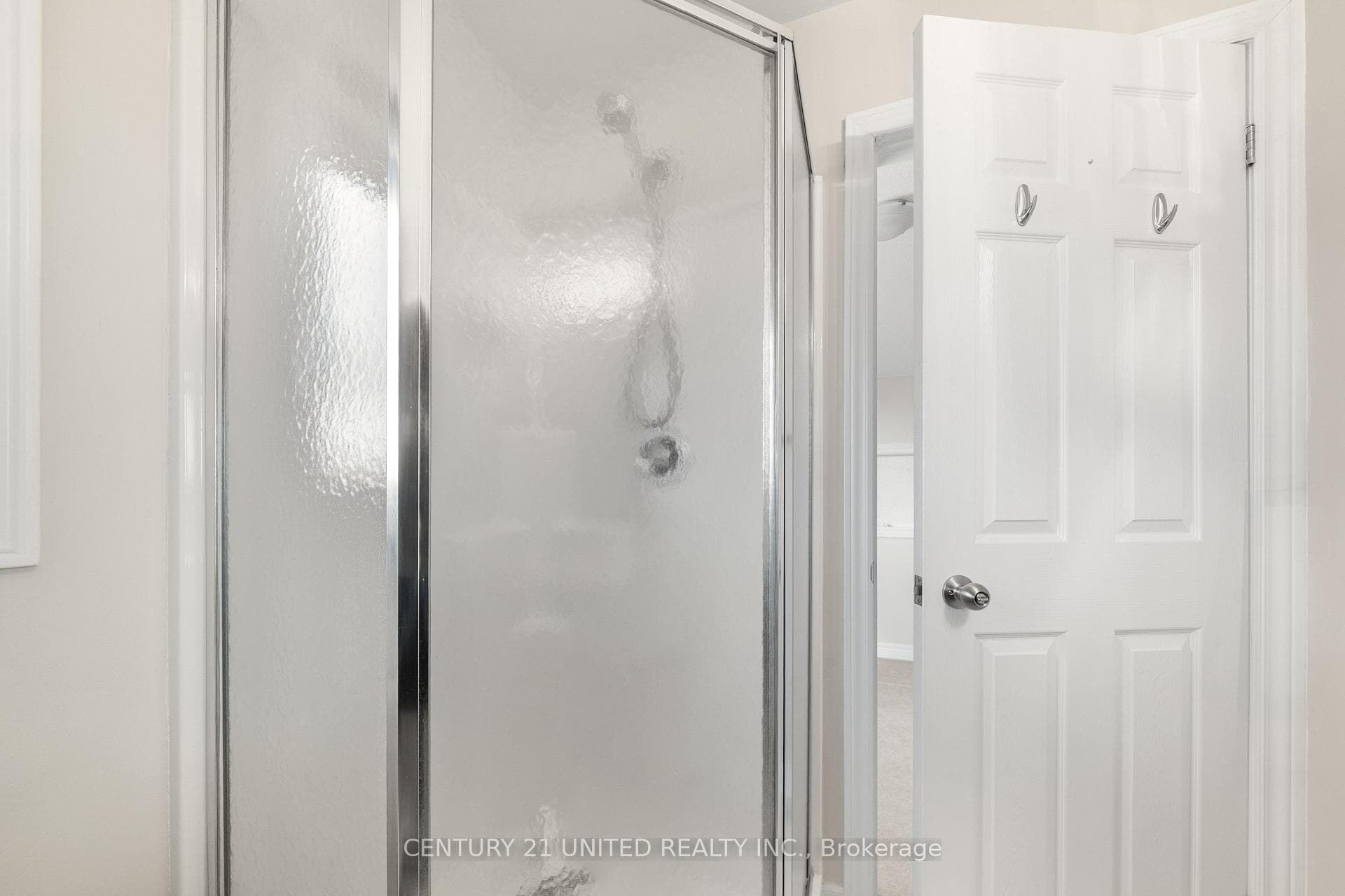 63 Fallingbrook Crescent photo 40