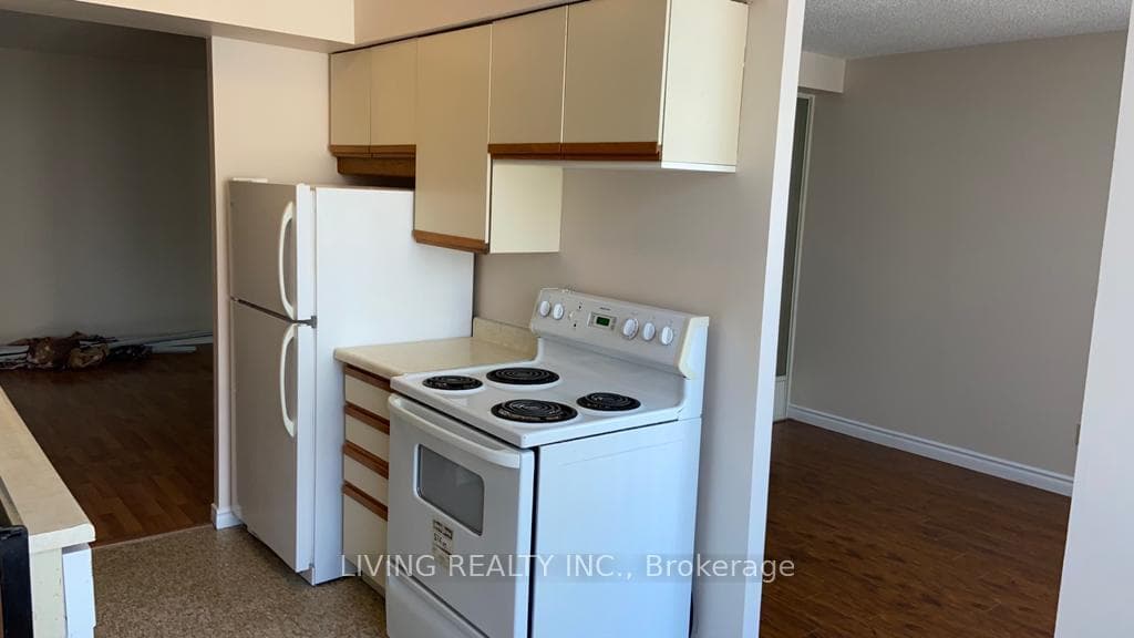 633 Bay Street Unit 1704 photo 20