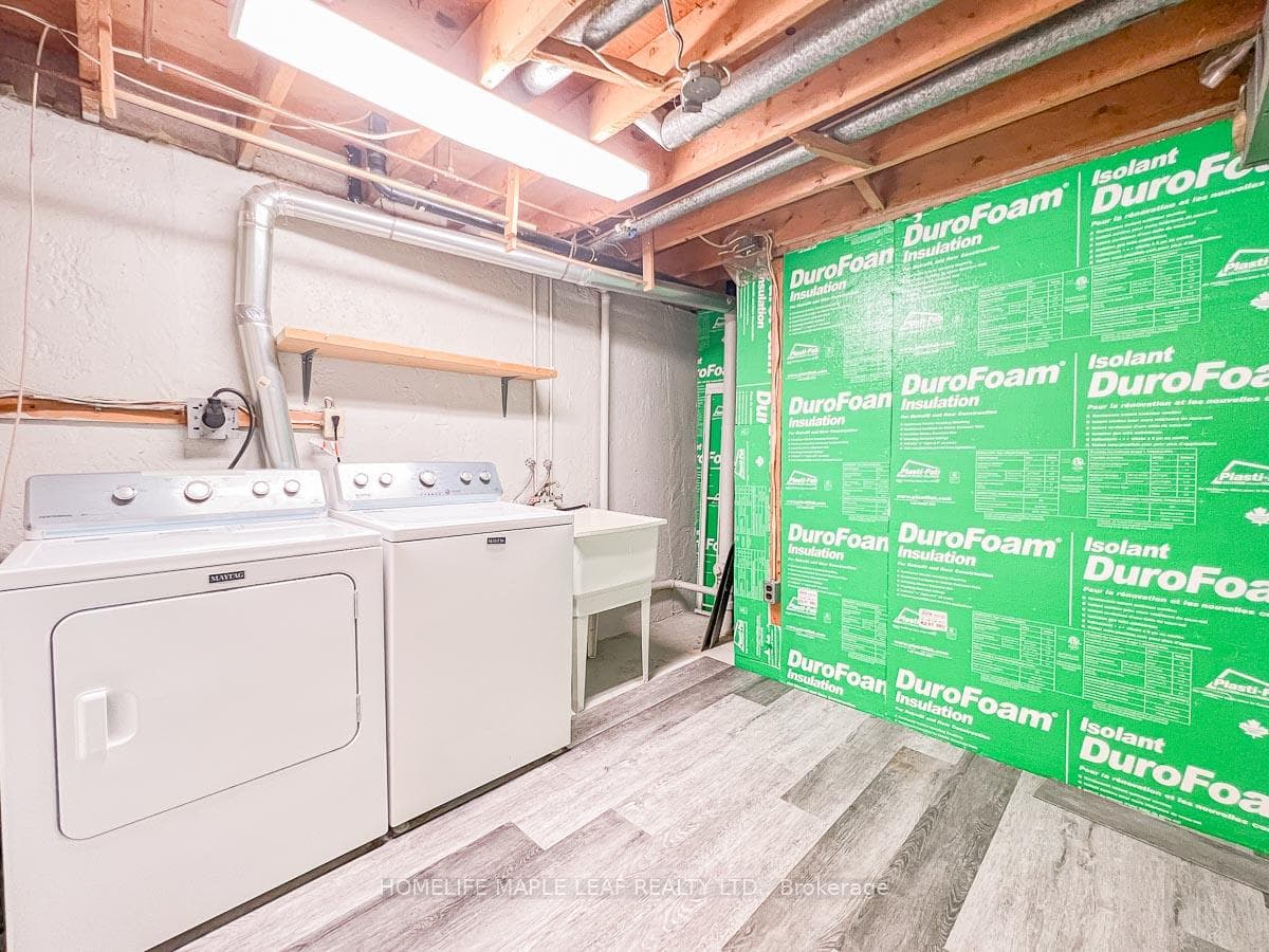 711 Osgoode Drive Unit 4 photo 14