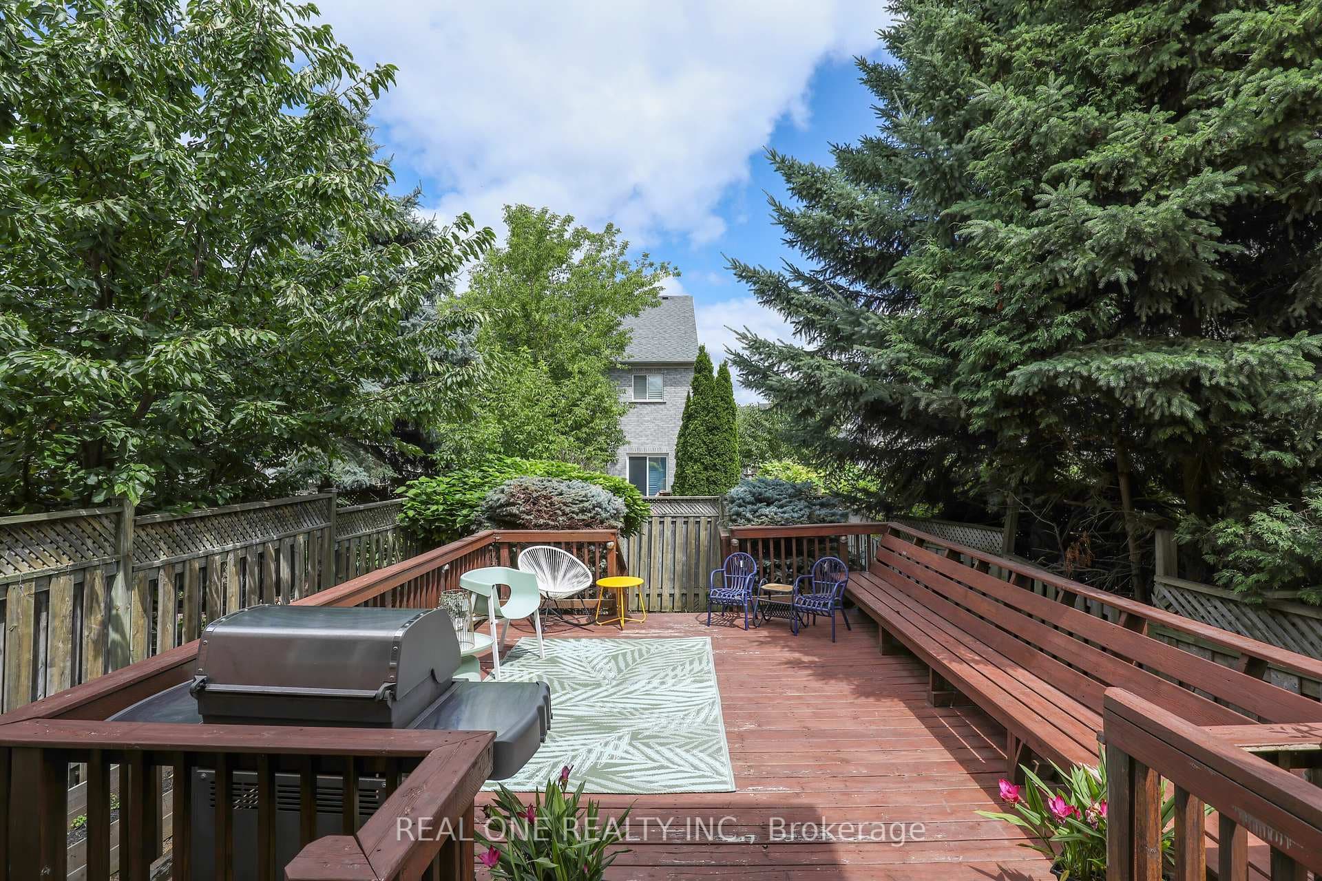 45 Benjamin Hood Crescent photo 4
