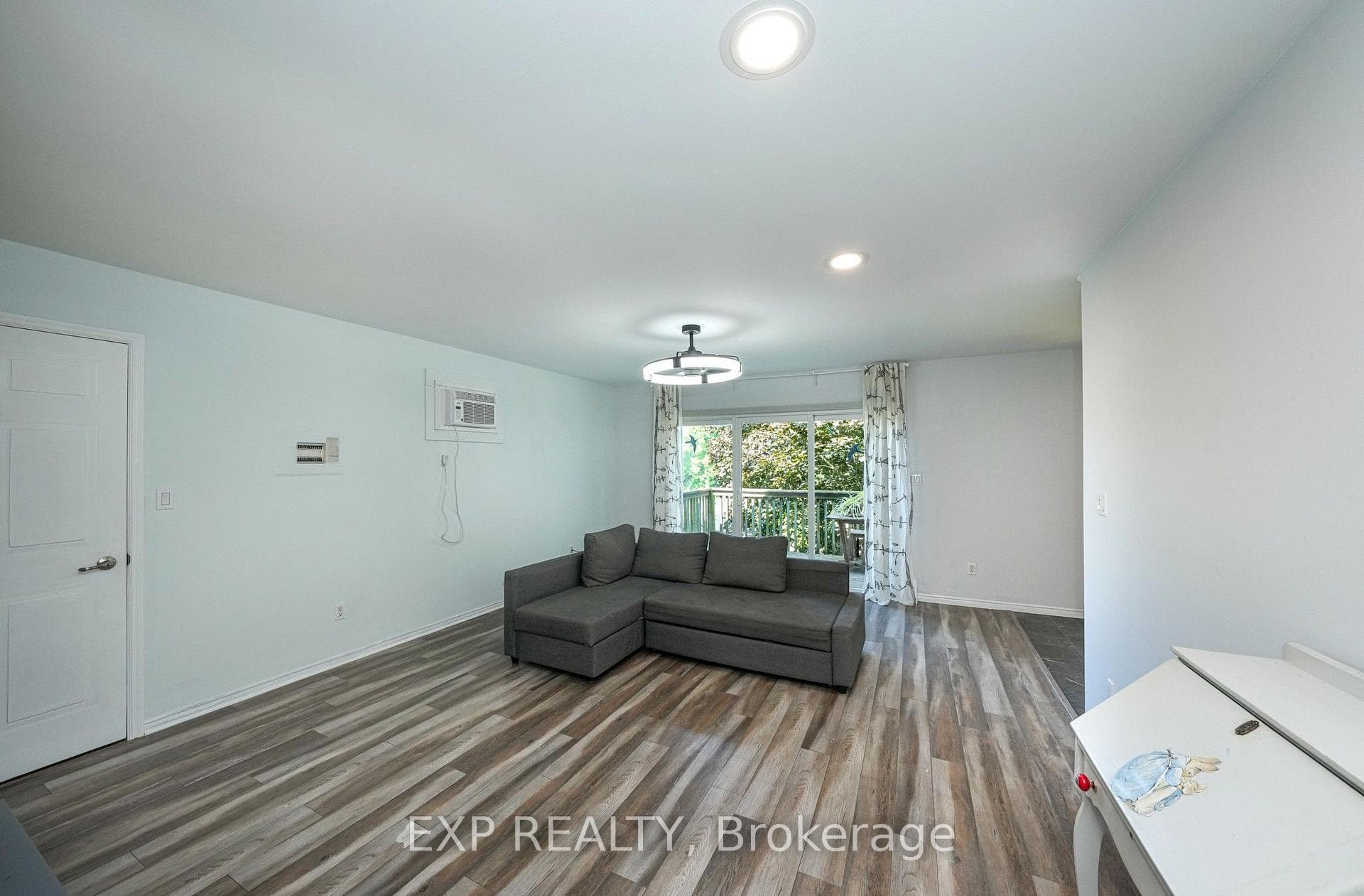 Lots of natural light!